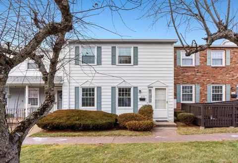 16 Ambassador Dr #D, Manchester, CT 06042