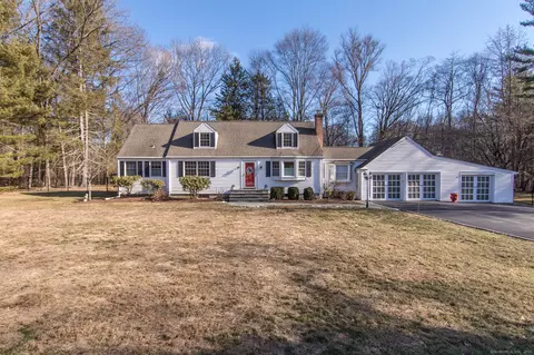 18 Sugarloaf Dr, Wilton, CT 06897