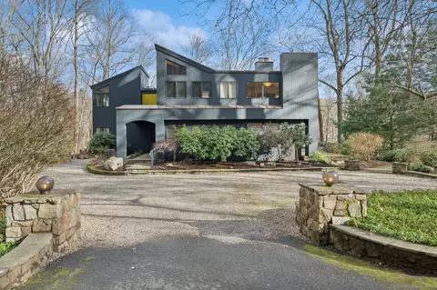 23 Riverbank Rd, Weston, CT 06883