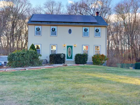 152 Gary School Rd, Pomfret, CT 06259