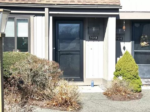 769 Heritage Vlg #B, Southbury, CT 06488