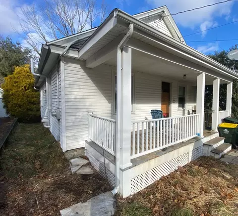 16 Prospect St, Watertown, CT 06779