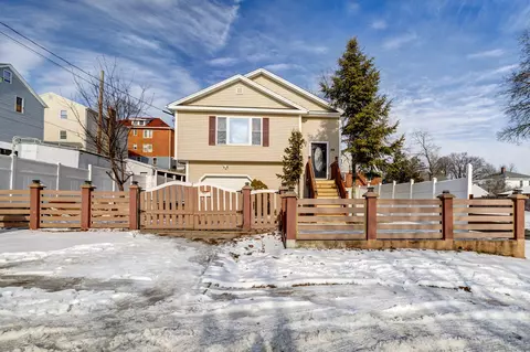 98 City Ave, New Britain, CT 06051