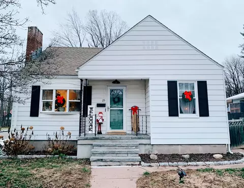 25 Avon St, Manchester, CT 06040