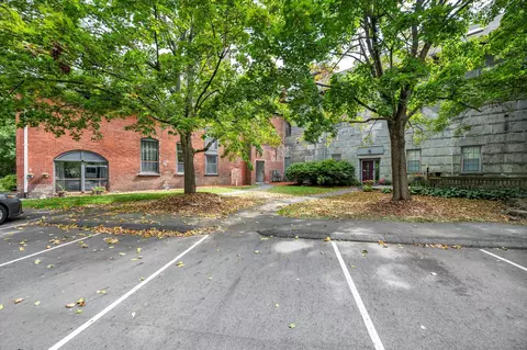 16 Vernon Ave #5, Vernon, CT 06066