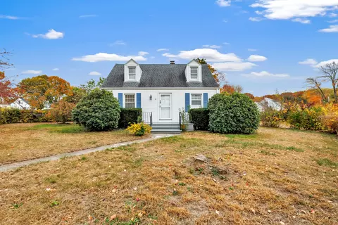 70 Westview St, Hamden, CT 06514
