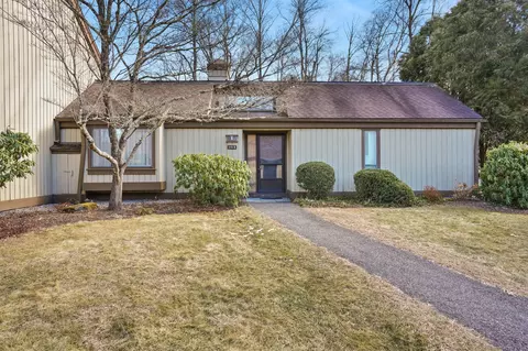 978 Heritage Vlg #B, Southbury, CT 06488