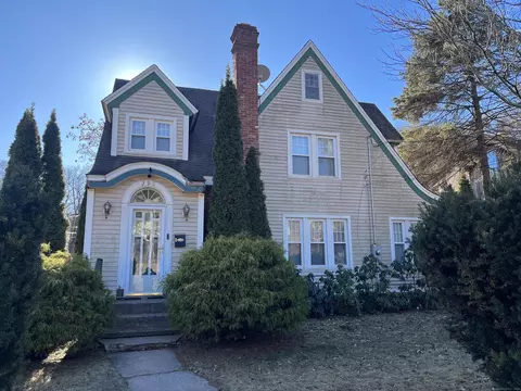298 Farmington Ave, Bristol, CT 06010
