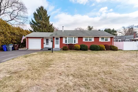 9 Arrow St, Enfield, CT 06082