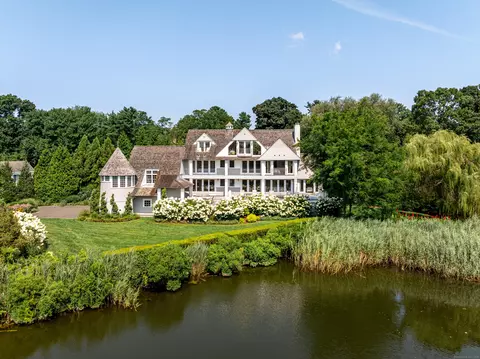 35 Plymouth Rd, Darien, CT 06820