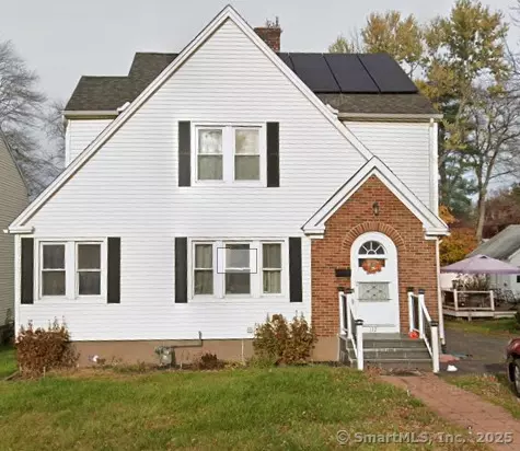 112 Walnut St, East Hartford, CT 06108
