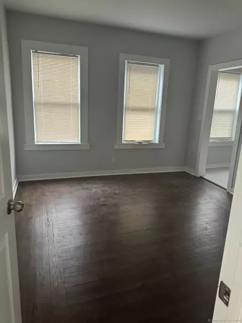 65 Truman St, New Haven, CT 06519