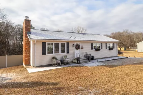 160 Carter Ln, Southington, CT 06489