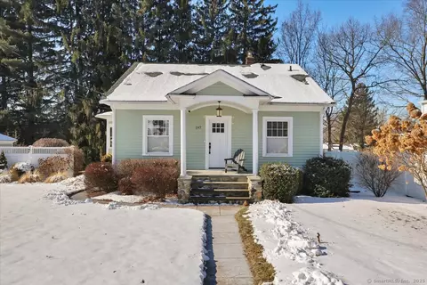 197 White Ave, Middlebury, CT 06762