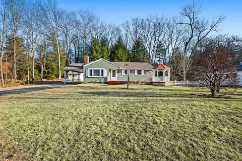 5 Deerwood Dr, Granby, CT 06035