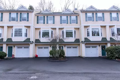 21 Great Oak Ridge Way #21, Seymour, CT 06483