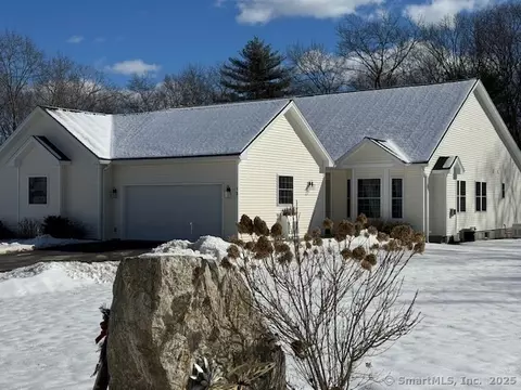 104 Underwood Rd #12, Putnam, CT 06260