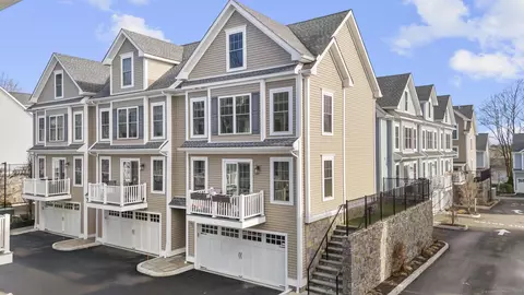 115 Colonial Rd #65, Stamford, CT 06906