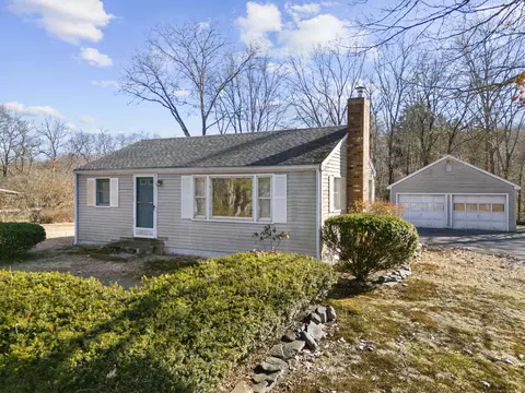 143 Cedar Swamp Rd, Tolland, CT 06084