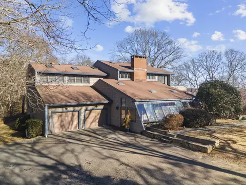 91 Island Rd, Stonington, CT 06378