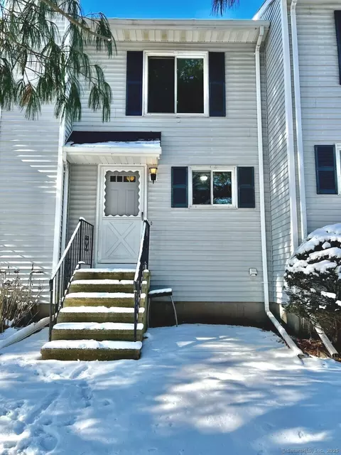 1001 Old Colony Rd #1-2, Meriden, CT 06451