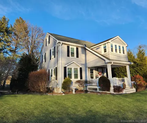 88 Carmel St, Hamden, CT 06518