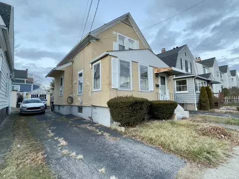 1556 Capitol Ave, Bridgeport, CT 06604