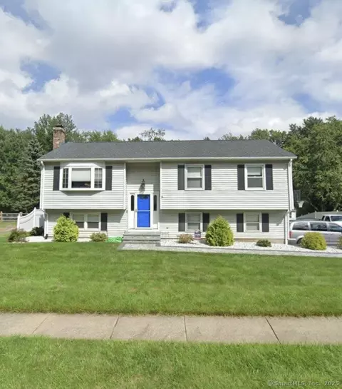 60 Knox Blvd, Middletown, CT 06457