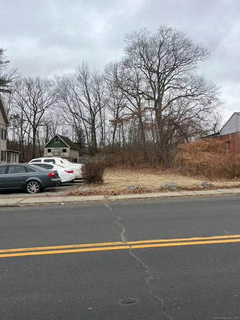 1776 Baldwin St, Waterbury, CT 06706
