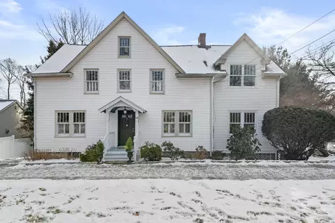12 Hunt St, Norwalk, CT 06853