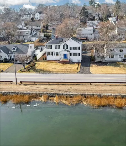 237 Weed Ave, Stamford, CT 06902