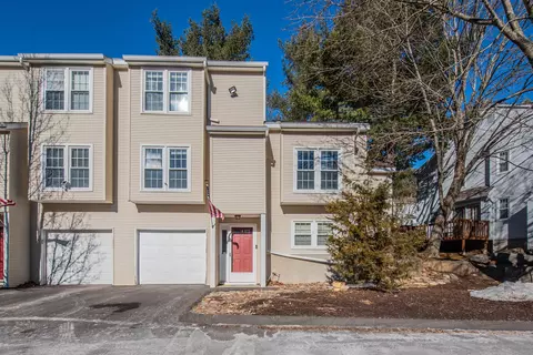 380 Hitchcock Rd #137, Waterbury, CT 06705