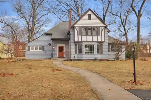 43 Olcott Dr, Manchester, CT 06040