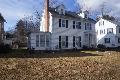 1057 Briarwood Ave, Bridgeport, CT 06604