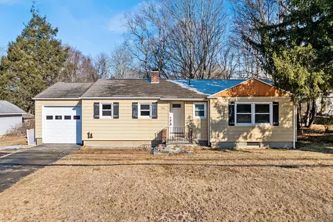 470 Voluntown Rd, Griswold, CT 06351
