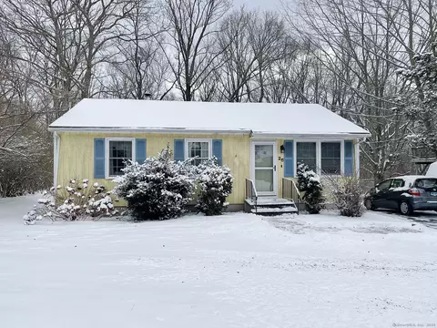 26 Celentano Dr, Naugatuck, CT 06770