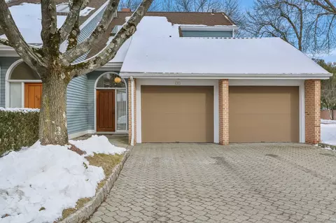 51 Regents Park #51, Westport, CT 06880