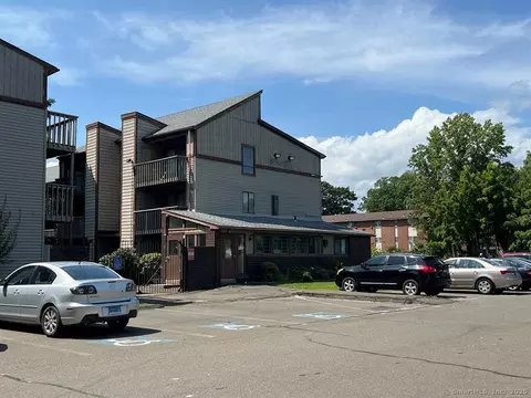 130 Coe Ave #84, East Haven, CT 06512