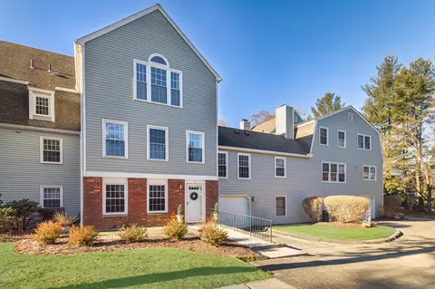 19 Prospect Rdg #9, Ridgefield, CT 06877