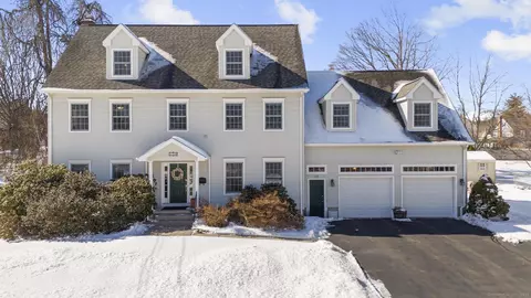 175 Garfield Rd, West Hartford, CT 06107