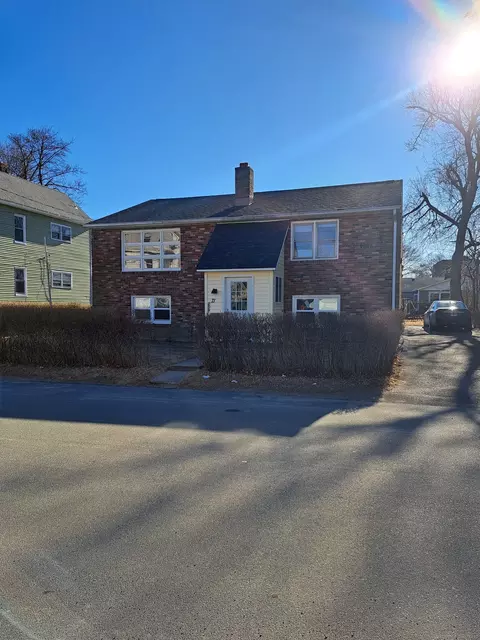 71 Avon Ave, Waterbury, CT 06708