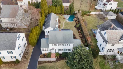 16 Stamford Ave, Stamford, CT 06902
