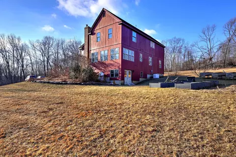 207 Hillside Rd, Ashford, CT 06278