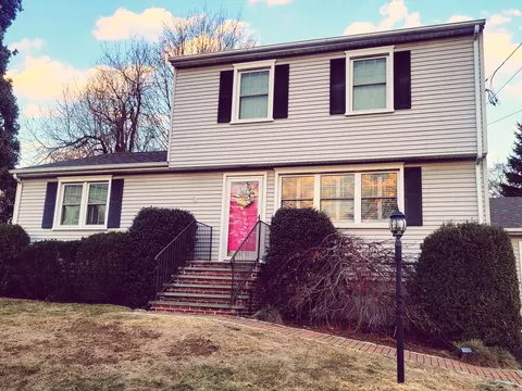 109 Chatham Ave, Milford, CT 06460