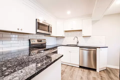 49 Sunrise Cir, Shelton, CT 06484