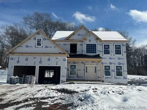20 Willow Creek Ln, Southington, CT 06489
