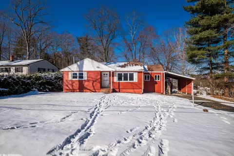 321 Donovan Rd, Naugatuck, CT 06770
