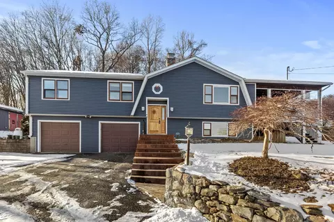 3 Carriage Dr, Shelton, CT 06484
