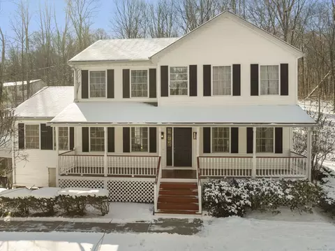 50 Jacob Rd, Southbury, CT 06488