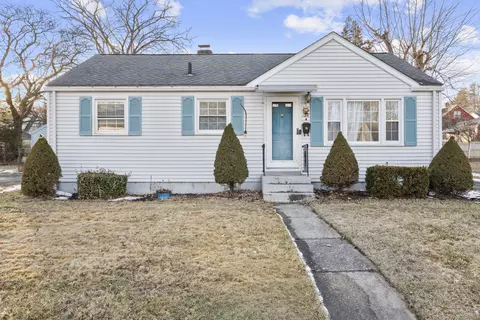 126 Mountain St, Hartford, CT 06106
